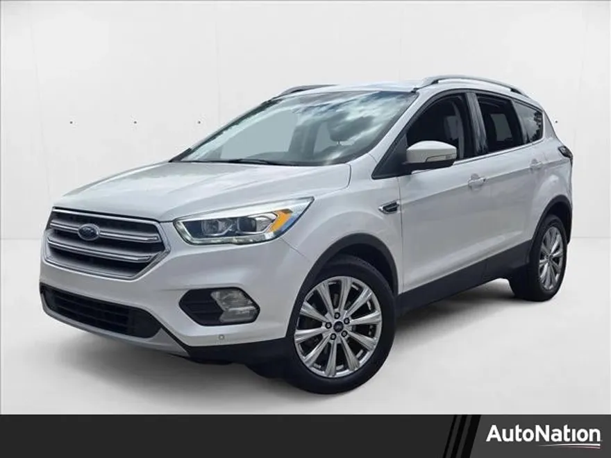 2017 Ford Escape Titanium photo 1