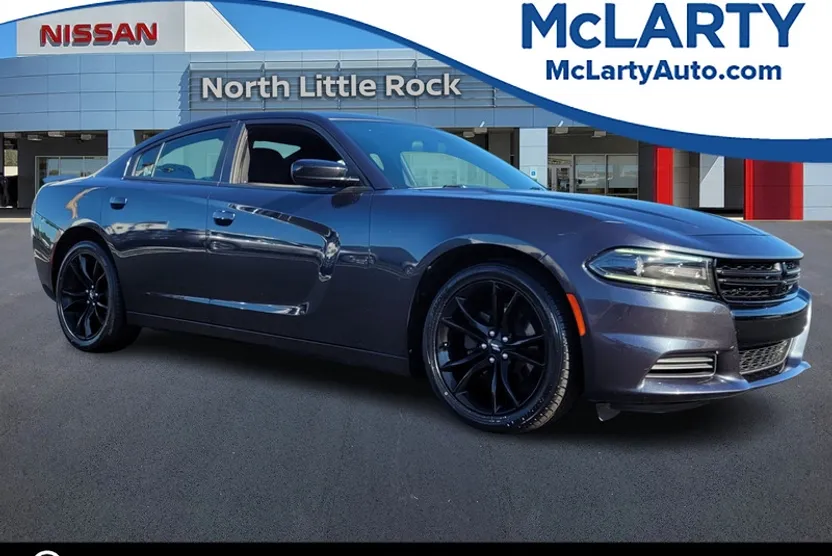 2018 Dodge Charger SXT photo 1
