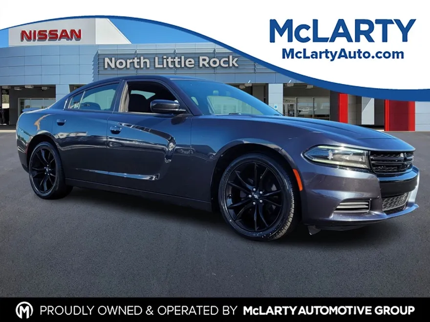 2018 Dodge Charger SXT photo 1