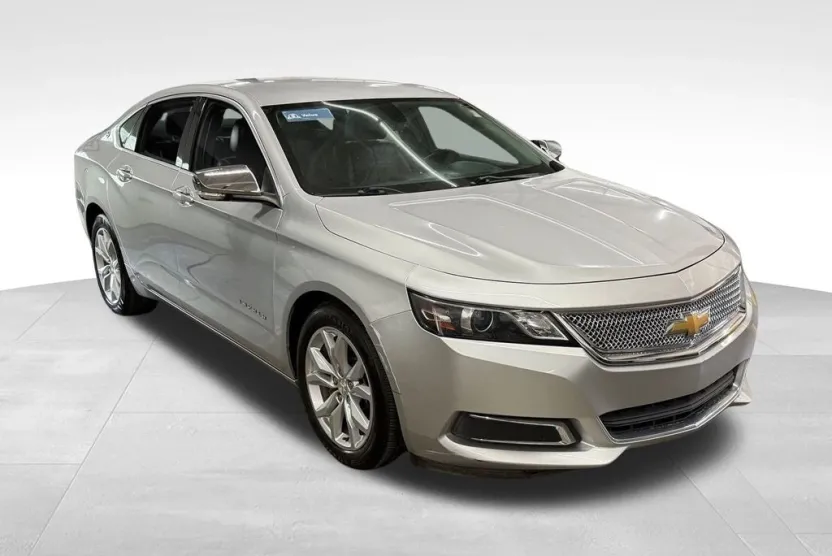 2016 Chevrolet Impala 1LT photo 1