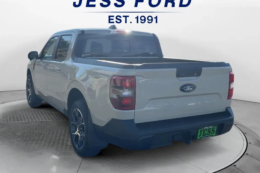 2025 Ford Maverick Lariat photo 1