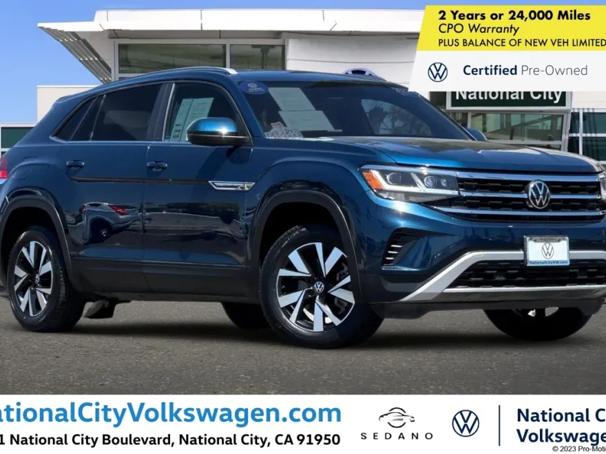 2022 Volkswagen Atlas Cross Sport SE photo 1