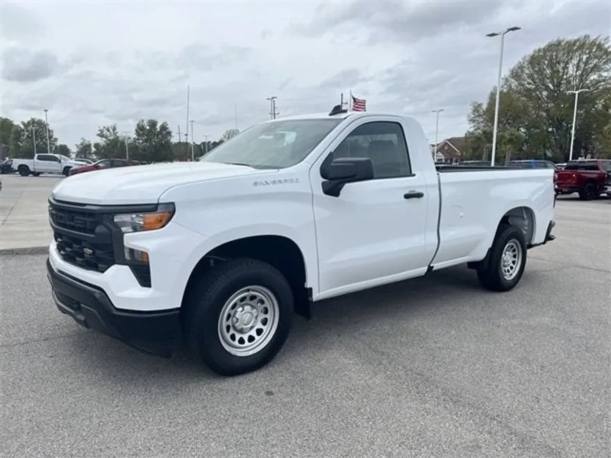 2024 Chevrolet Silverado 1500 photo 1