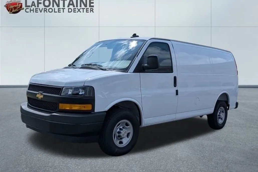 2025 Chevrolet Express Cargo 2500 photo 1