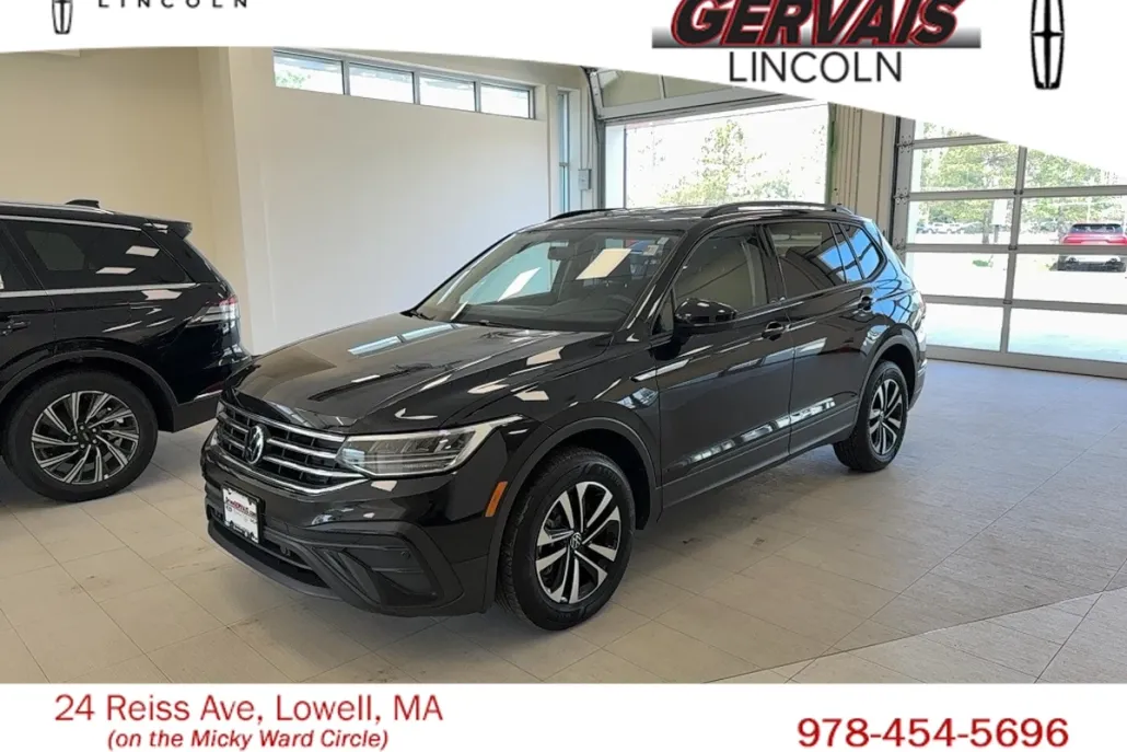 2022 Volkswagen Tiguan S photo 1