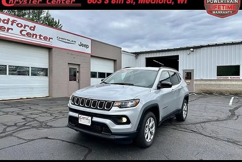 2025 Jeep Compass Latitude photo 1