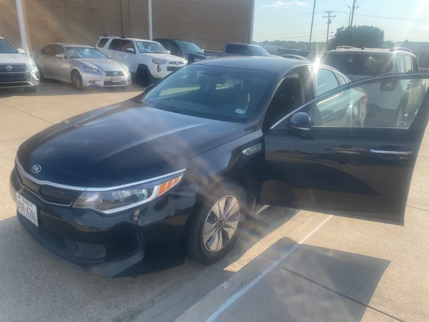 2017 Kia Optima Hybrid Base photo 1