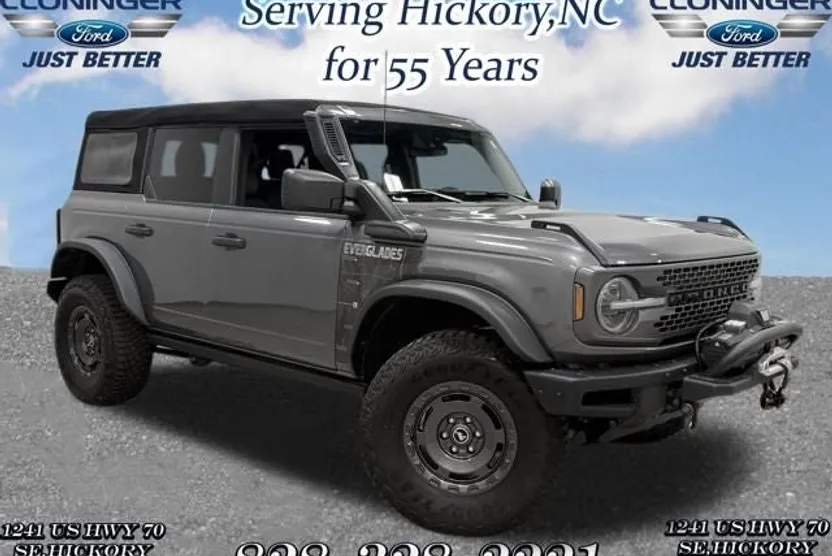 2024 Ford Bronco Everglades photo 1