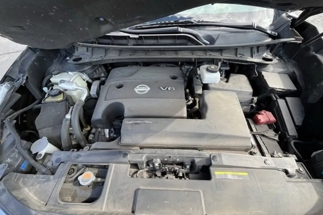 2017 Nissan Murano SV photo 1