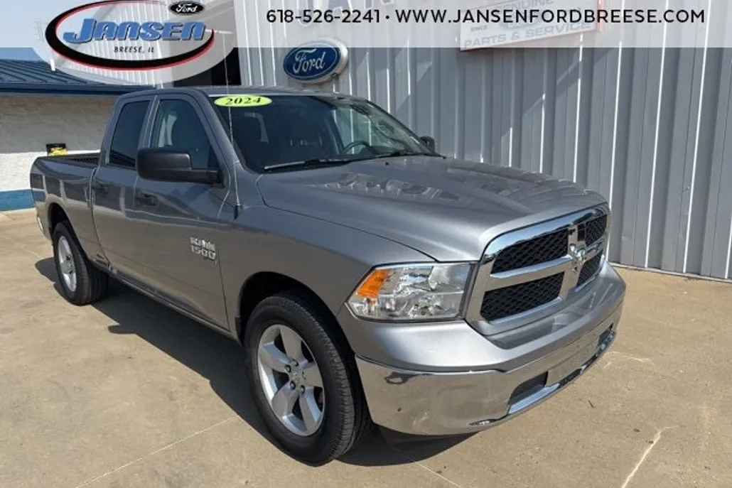 2024 Ram 1500 Classic SLT photo 1