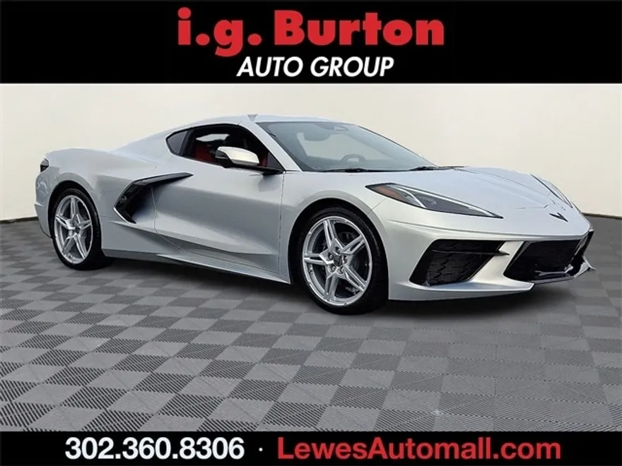 2024 Chevrolet Corvette Stingray 1LT photo 1
