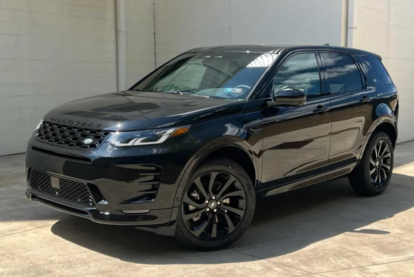 2024 Land Rover Discovery Sport Dynamic SE photo 1