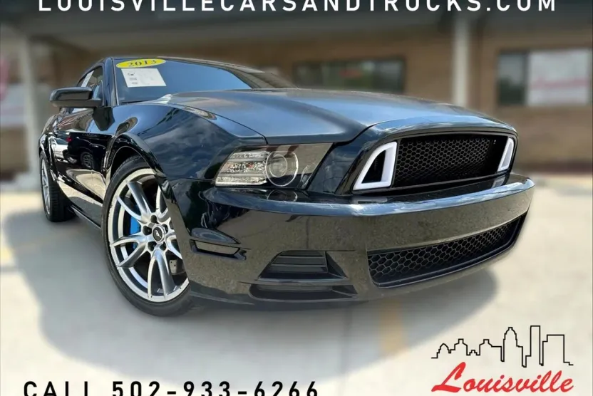 2013 Ford Mustang GT photo 1