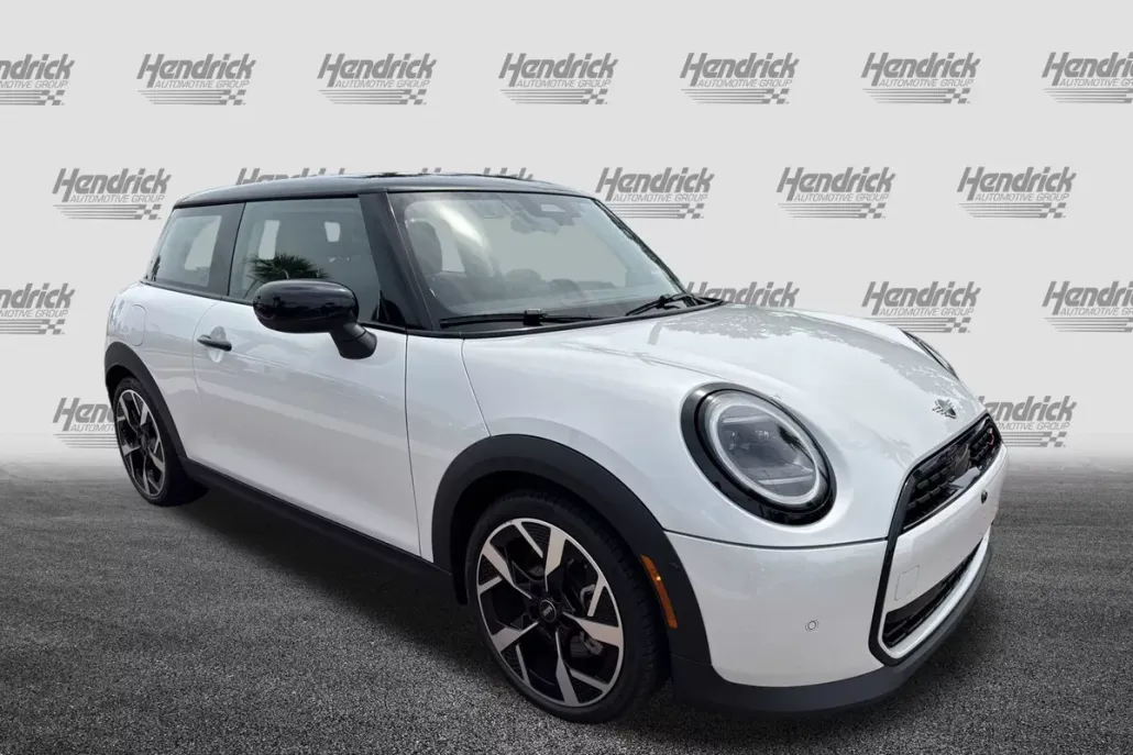 2025 Mini Cooper Hardtop S photo 1