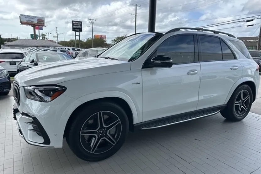 2024 Mercedes Benz GLE 53 photo 1