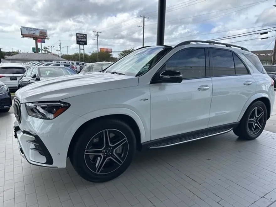 2024 Mercedes Benz GLE 53 photo 1