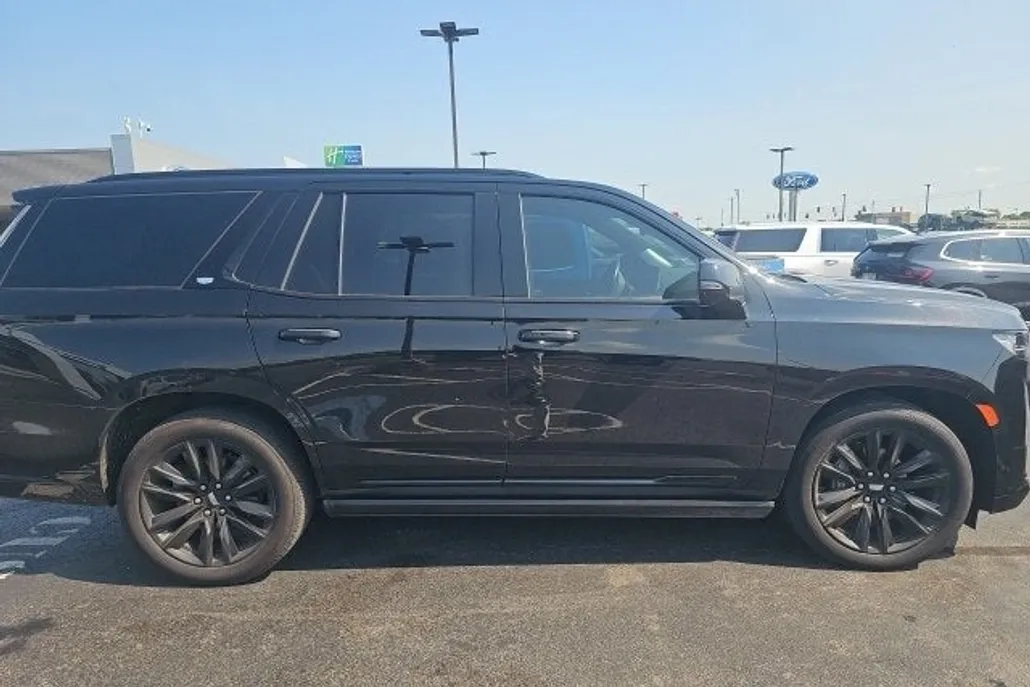 2022 Cadillac Escalade Sport Platinum photo 1