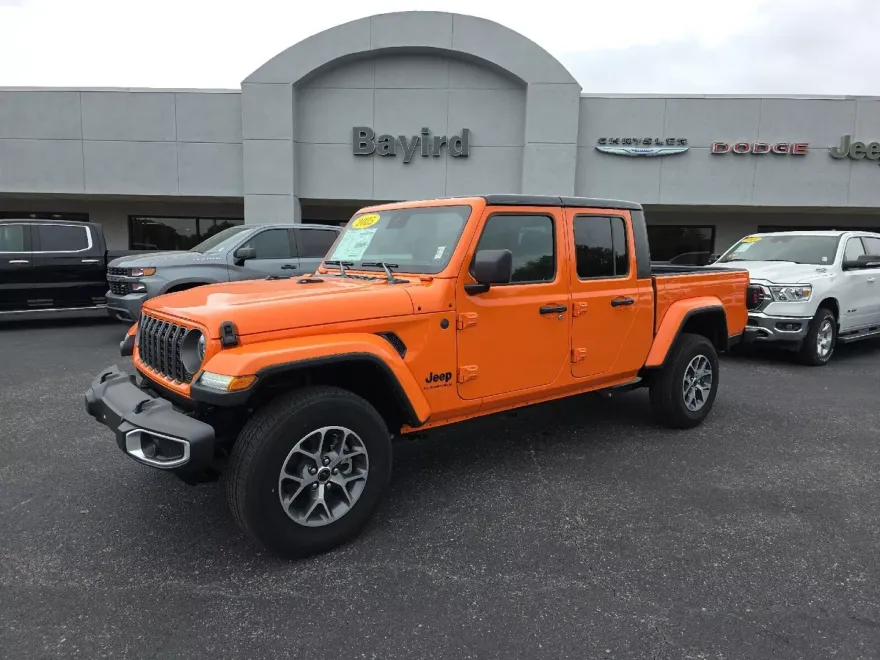 2025 Jeep Gladiator Sport S photo 1