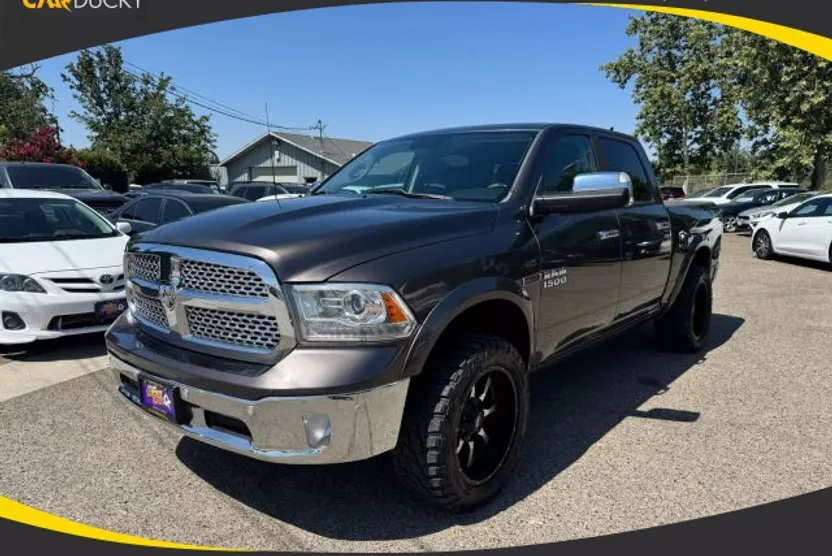 2016 Ram 1500 Laramie photo 1