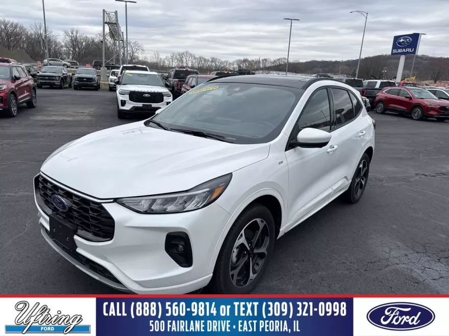 2024 Ford Escape ST-Line Select photo 1
