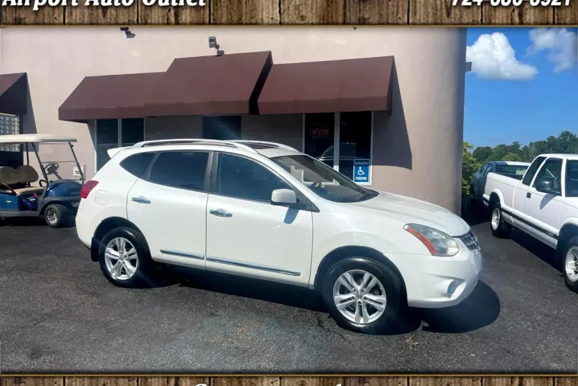 2012 Nissan Rogue SV AWD photo 1