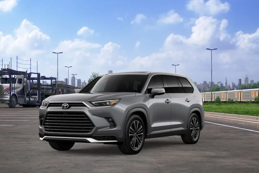 2026 Toyota Highlander Hybrid Platinum photo 1