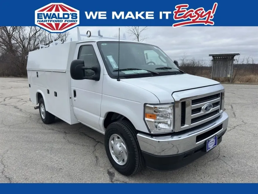 2025 Ford E-350 photo 1