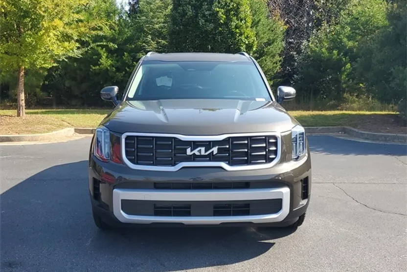 2025 Kia Telluride S photo 1