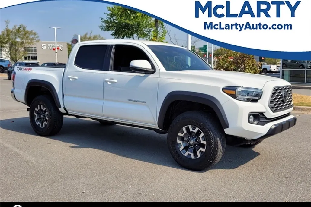 2023 Toyota Tacoma TRD Off-Road V6 photo 1