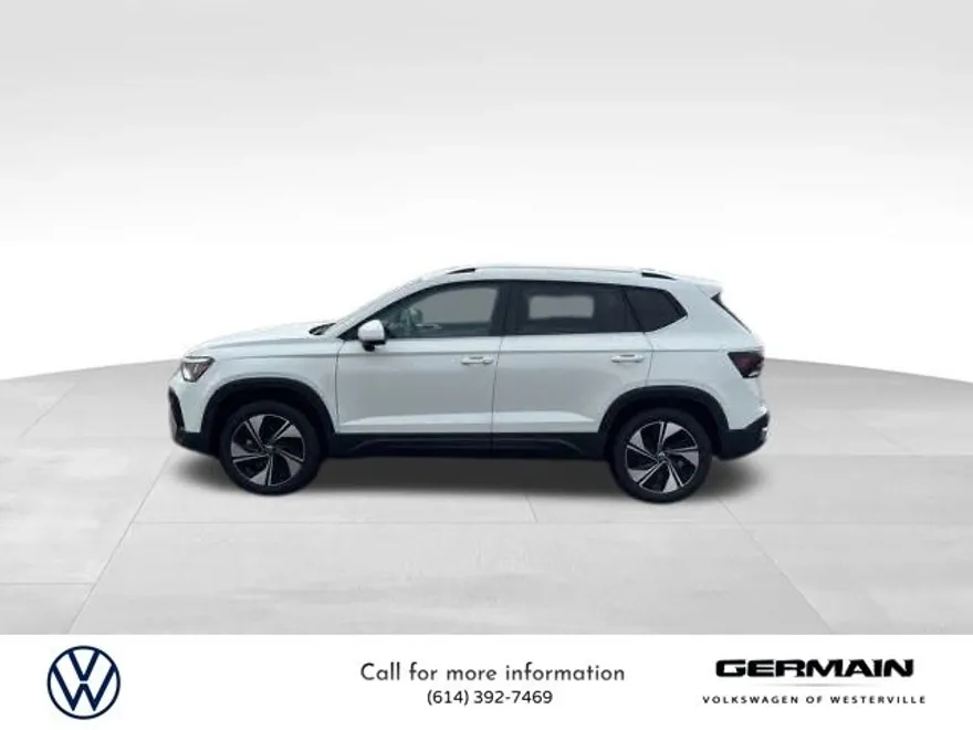 2025 Volkswagen Taos SE photo 1