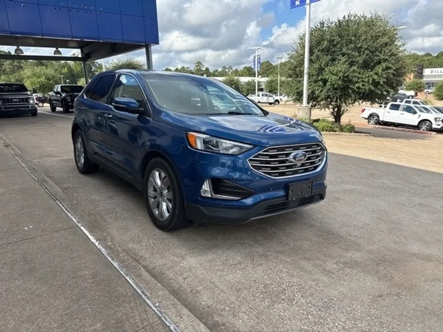 2020 Ford Edge Titanium photo 1