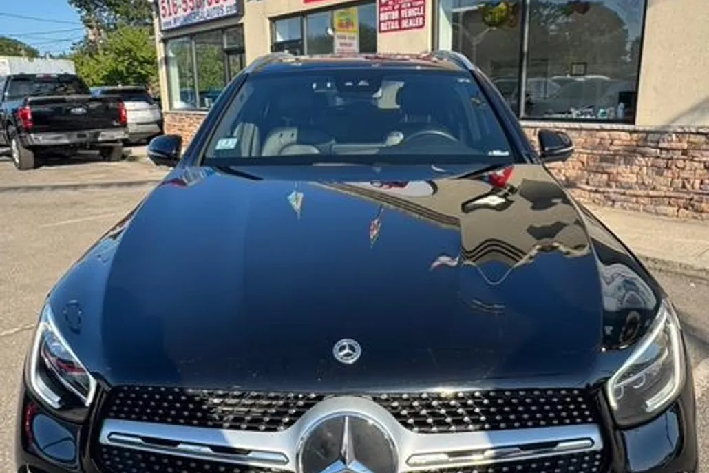 2021 Mercedes Benz GLC 300 4MATIC photo 1