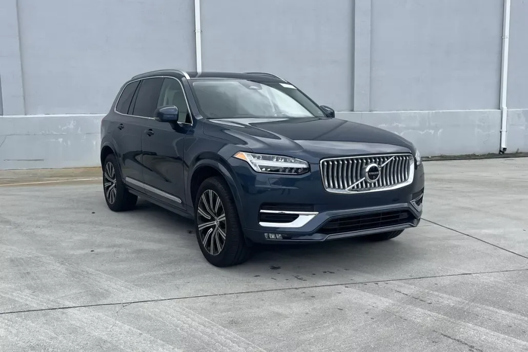 2024 Volvo XC90 Plus photo 1