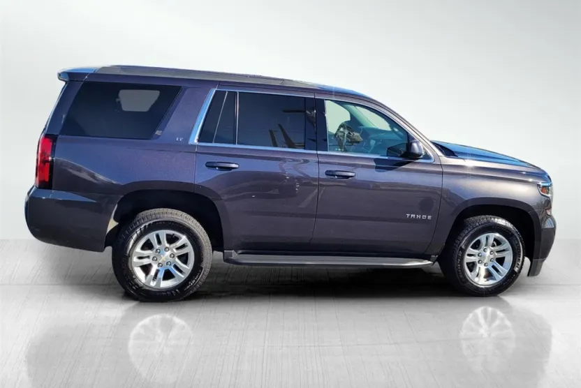 2018 Chevrolet Tahoe LT photo 1
