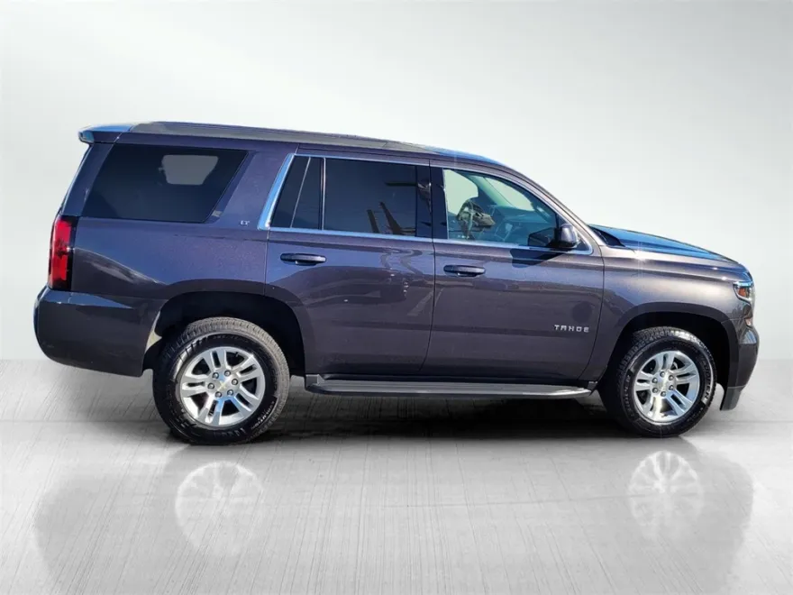 2018 Chevrolet Tahoe LT photo 1