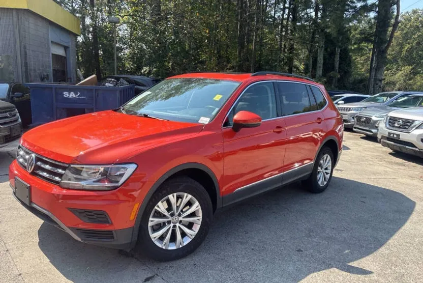 2018 Volkswagen Tiguan SE photo 1