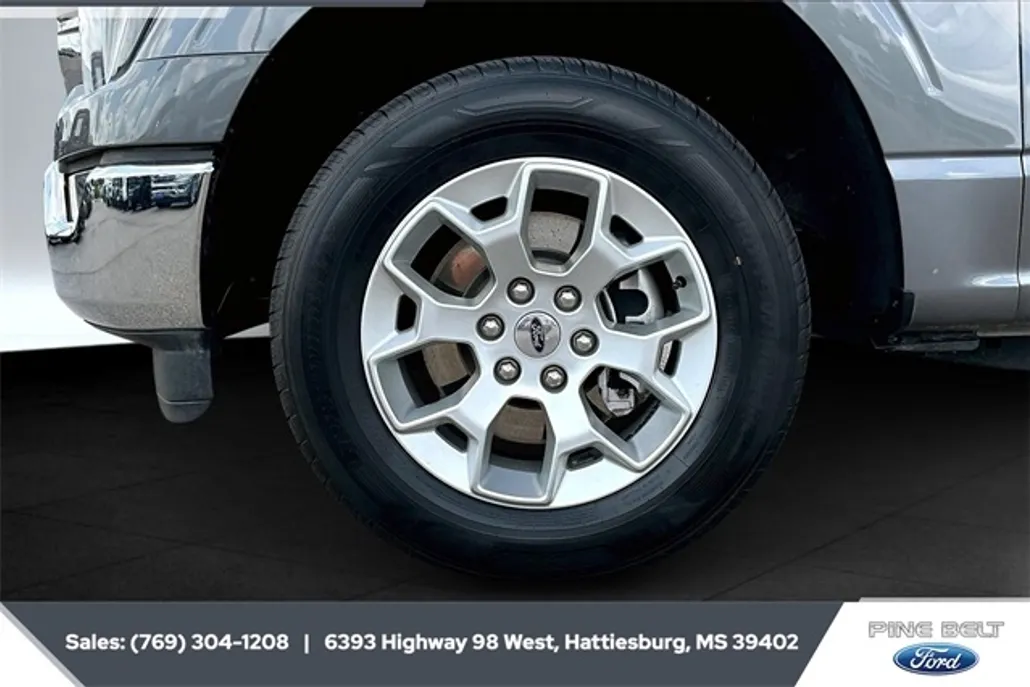 2023 Ford F-150 XLT photo 1