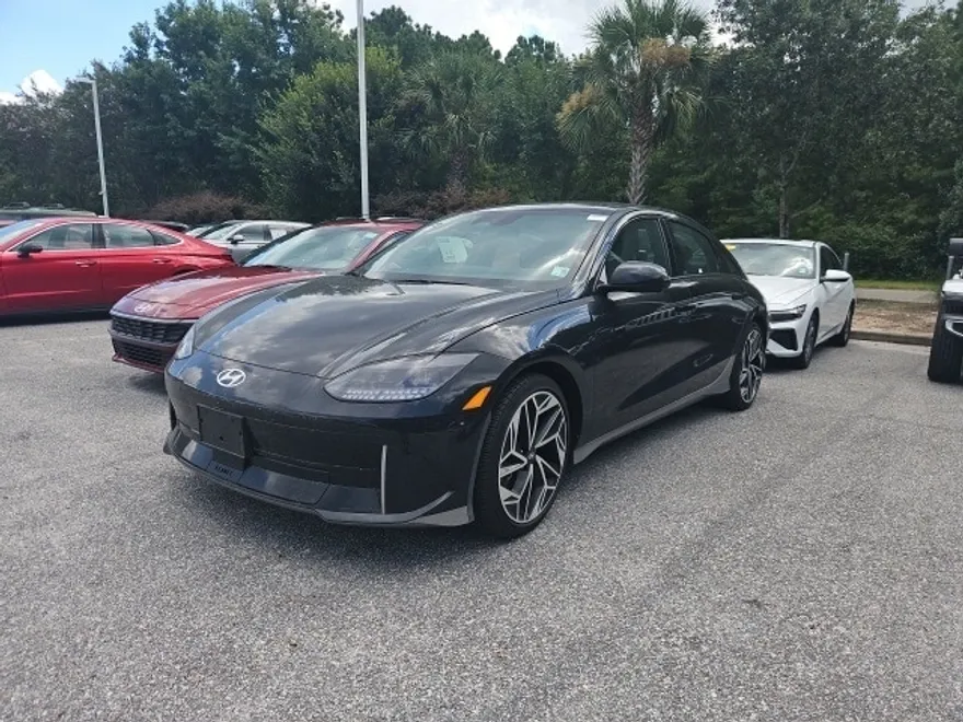 2023 Hyundai Ioniq 6 Limited photo 1