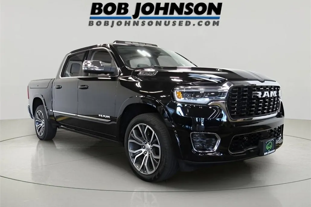 2025 Ram 1500 photo 1