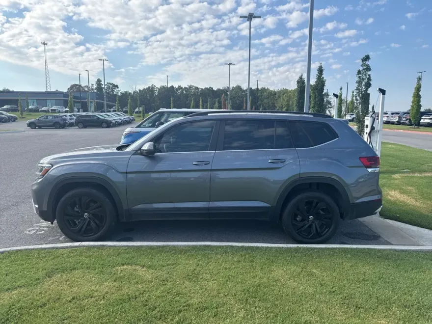 2022 Volkswagen Atlas V6 SE Technology photo 1
