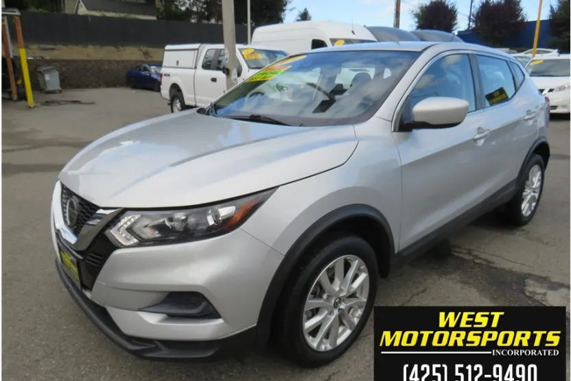 2021 Nissan Rogue Sport SV photo 1
