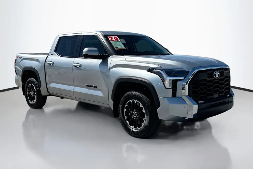 2024 Toyota Tundra SR5 photo 1