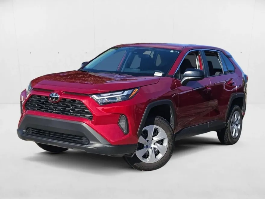 2024 Toyota RAV4 LE photo 1