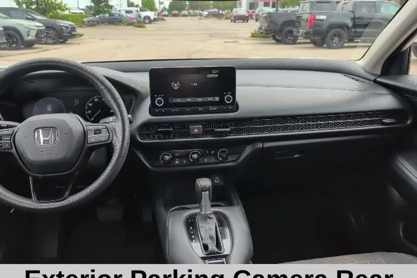 2023 Honda HR-V LX photo 1