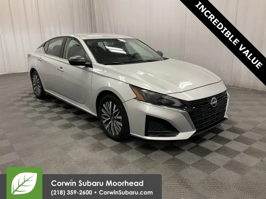 2024 Nissan Altima 2.5 SV photo 1