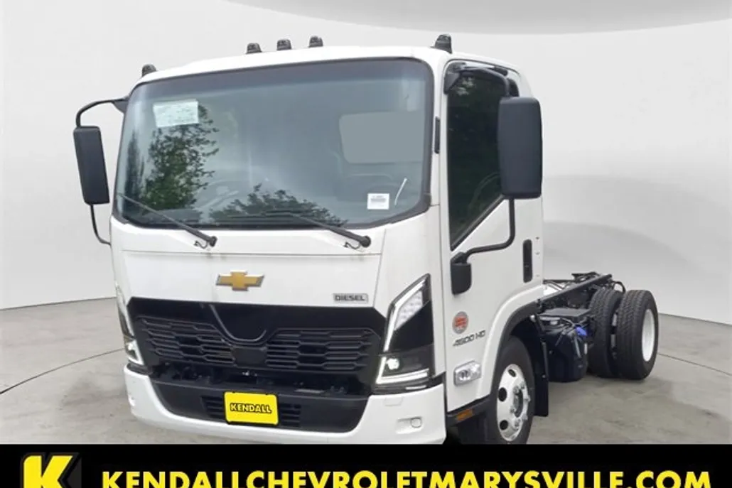 2025 Chevrolet Silverado 4500HD photo 1