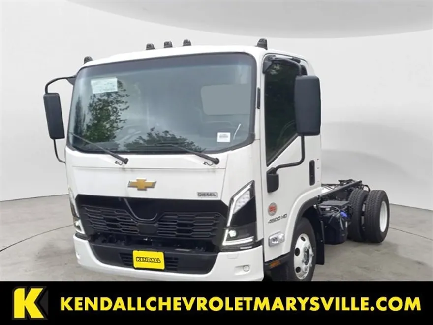 2025 Chevrolet Silverado 4500HD photo 1