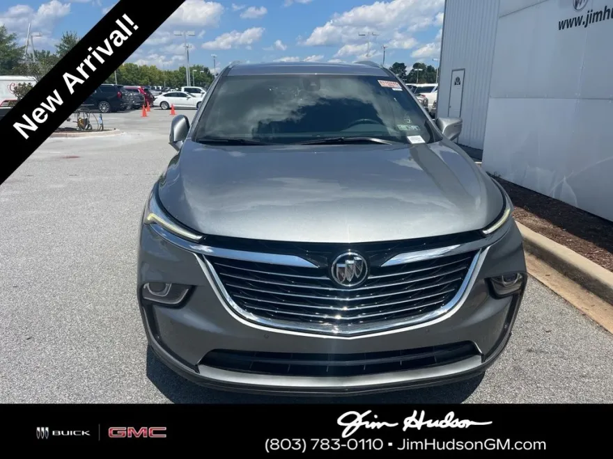 2023 Buick Enclave Essence photo 1