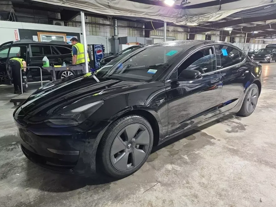 2022 Tesla Model 3 photo 1