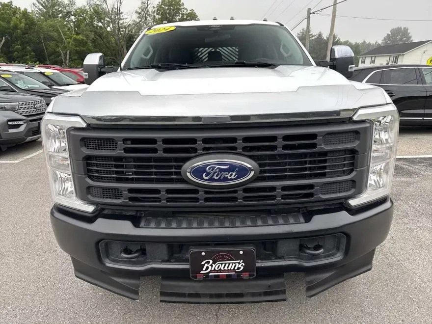 2024 Ford F-350 XL photo 1